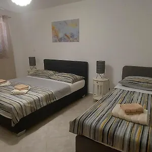 Apartament Spomax, Pag Town